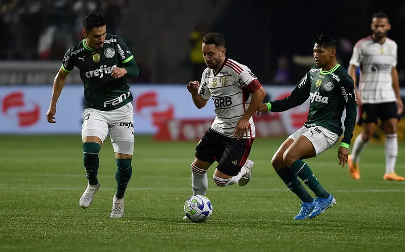 Tip kèo bóng đá trận CR Flamengo RJ vs Palmeiras SP uk88