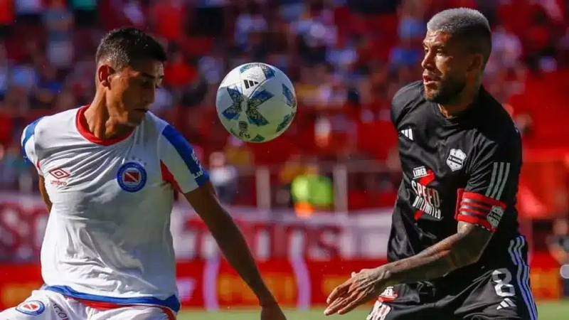 Tip kèo bóng đá trận Deportivo Riestra vs Argentinos Juniors uk88