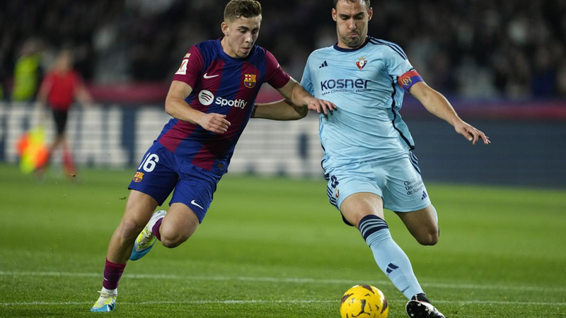 Tip kèo bóng đá trận Osasuna vs Barcelona uk88