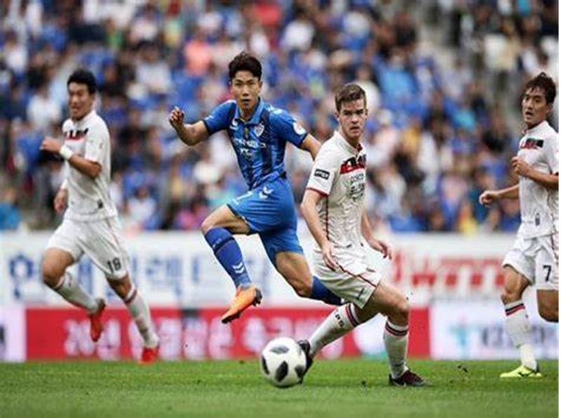 Tip kèo bóng đá trận Pohang Steelers vs Suwon FC uk88