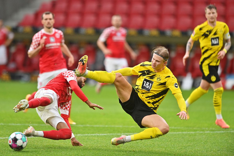 Tip kèo bóng đá trận Mainz 05 vs Borussia Dortmund uk88