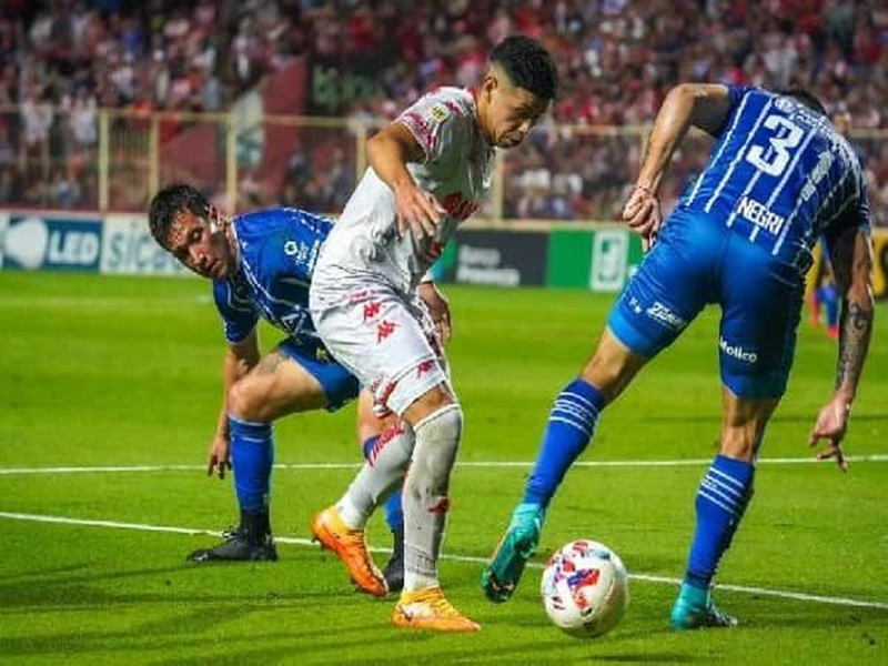 Tip kèo bóng đá trận CA Platense vs Union Santa Fe uk88