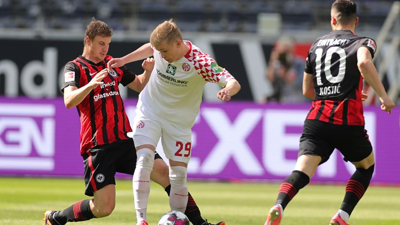 Tip kèo bóng đá trận Eintracht Frankfurt vs Mainz 05 uk88