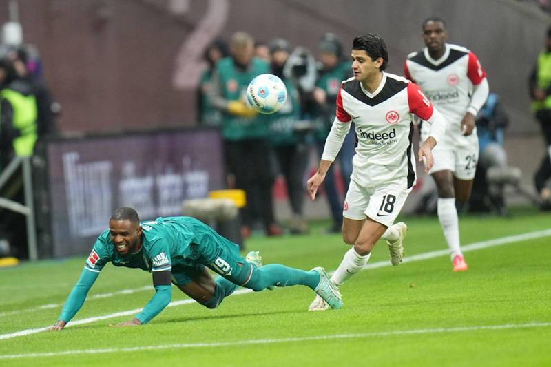 Tip kèo bóng đá trận Lyon vs Eintracht Frankfurt uk88