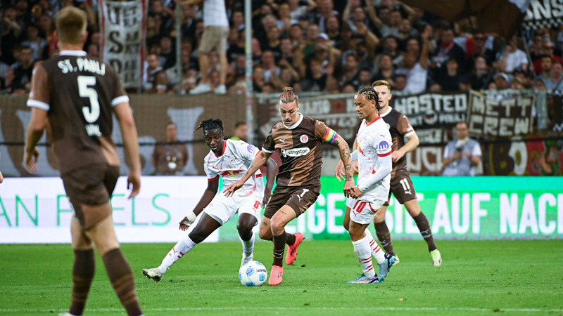 Nhận định trận đấu St Pauli vs Eintracht Frankfurt uk88