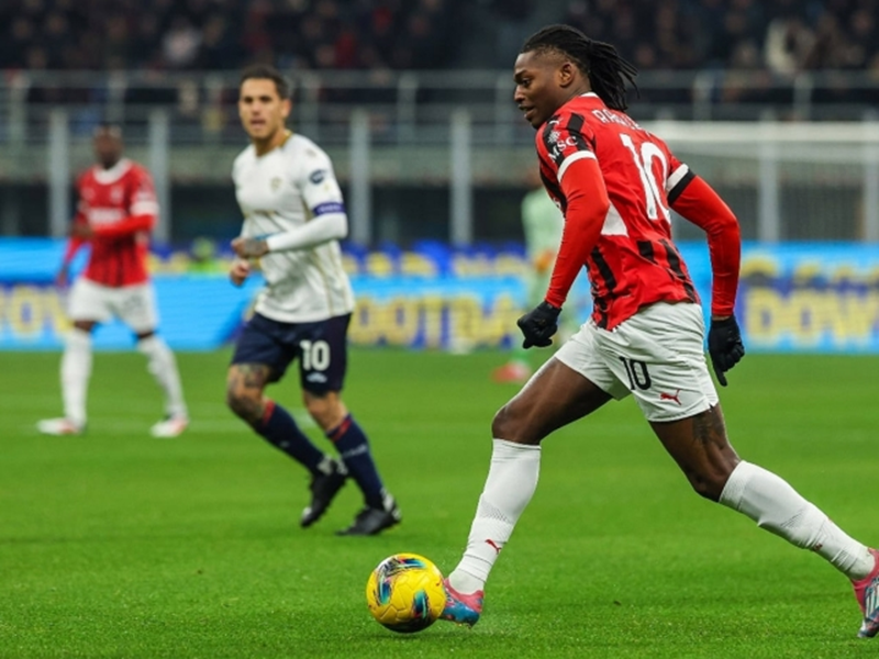 Tip kèo bóng đá trận AC Milan vs Como uk88